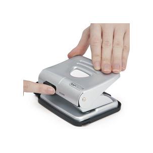 Detailansicht: zeigt den sperrbaren Griffniederhalter 1030