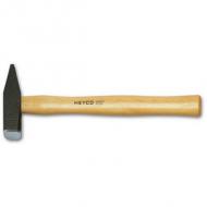 Symbolbild: Schlosserhammer, Esche